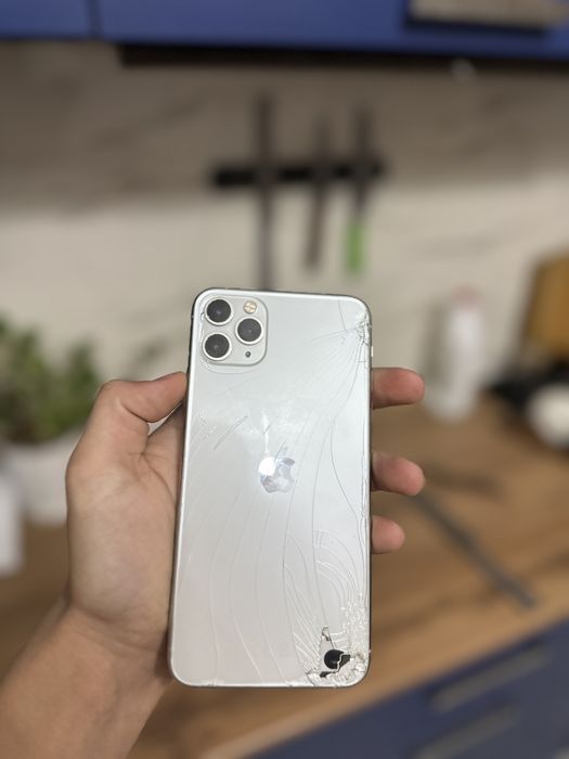 Аифон 11про макс и Сиоми ми 11