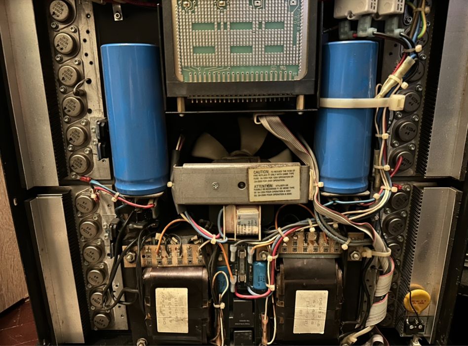 Vand amplificatoare de putere crown macrotech 1200/2401