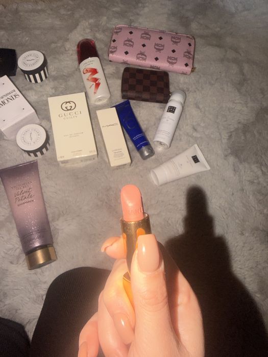 Козметика и парфюми