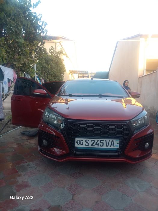 Lada vesta sotiladi