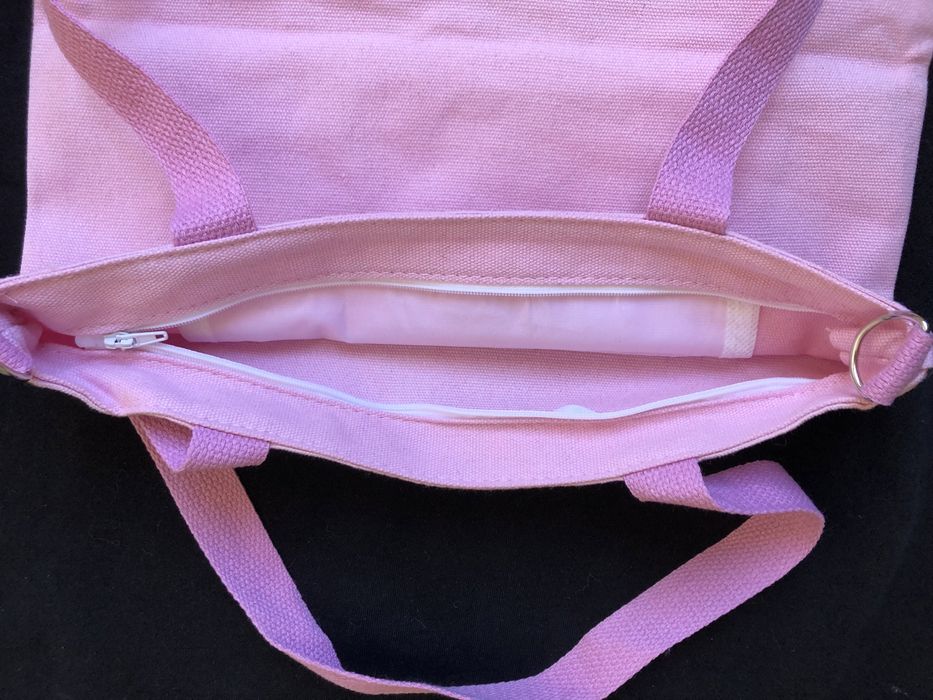 Продаётся красивый и модный шопер