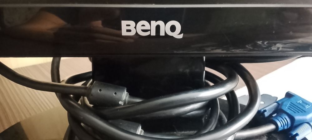 [[Продам монитор]]