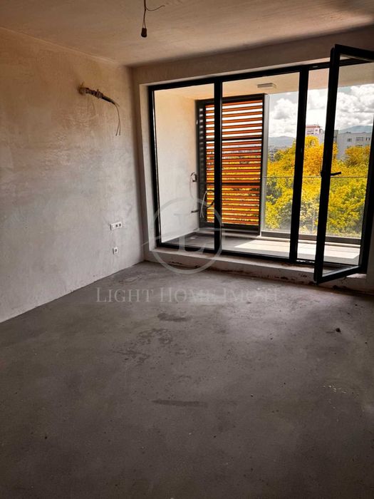 Продава се Двустаен апартамент в Пловдив, Христо Смирненски - 76 кв.м за 2750 €/кв.м - Снимка #2