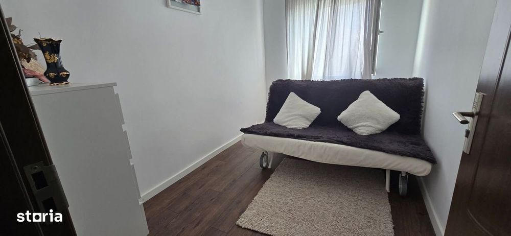 Micro 4 Targoviste , inchiriere apartament 3 camere