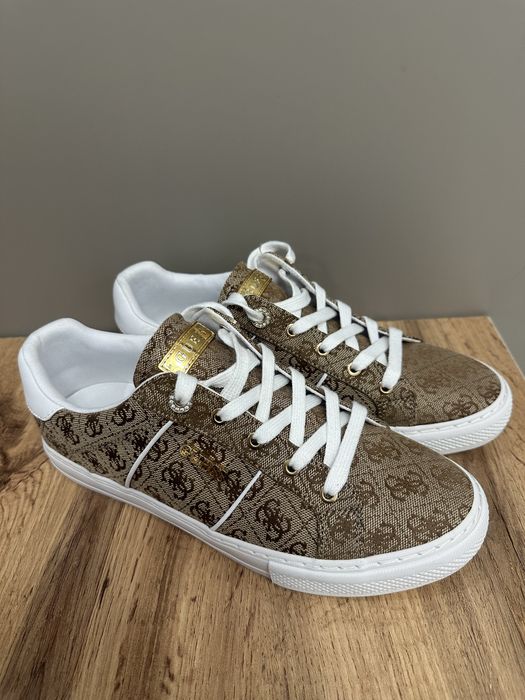 Продам новые оригинал кеды guess
