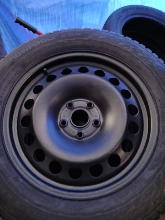 Jante oțel R17,  5x112,  originale VOLKSWAGEN TIGUAN echipate cu anvelope M+S 215/65/R17 NOKIAN  DOT 2023 ca noi