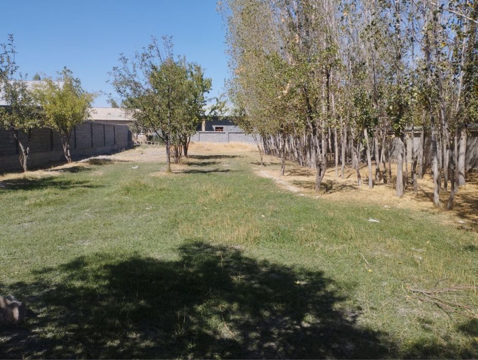 Участка сотилади.