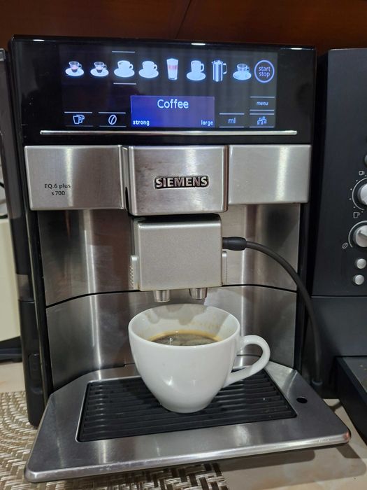 Espressor cafea stare foarte bună.