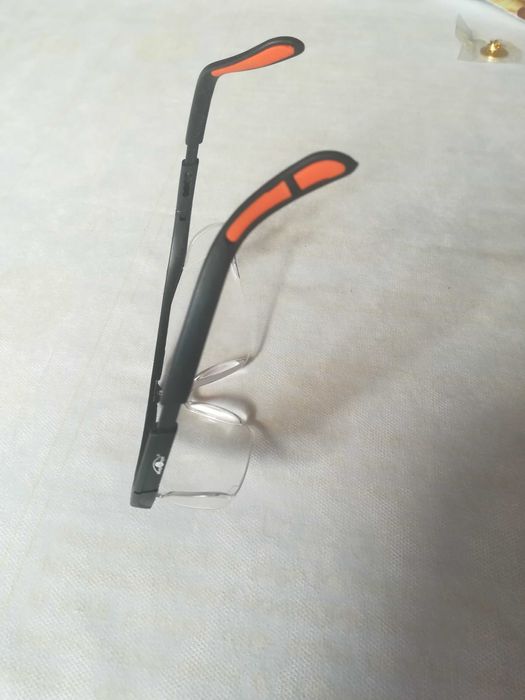 предпазни очила - срещу опасни машини