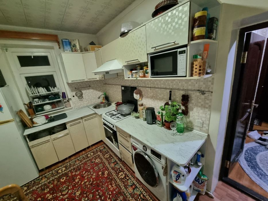 Продаётся 3х комнатная  Квартира