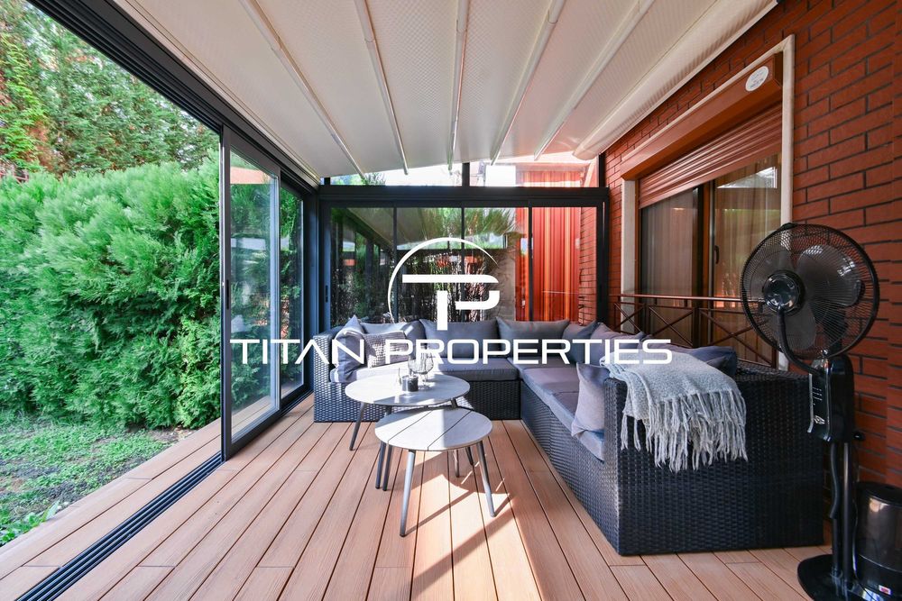 Дава се под наем Четиристаен апартамент в София, Бояна - 150 кв.м за 1700 € - Снимка #17