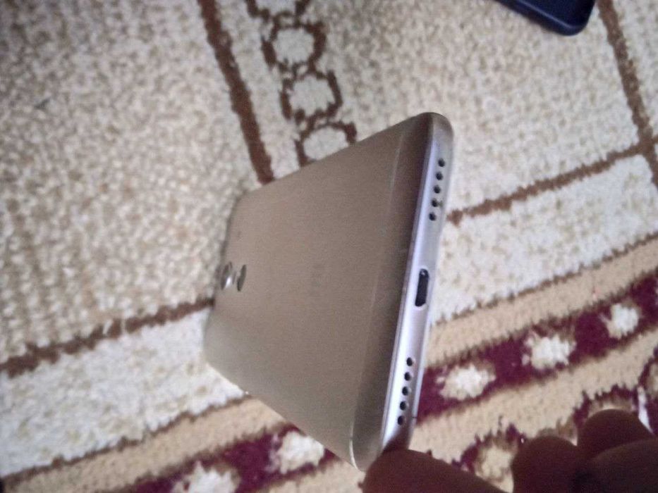 Redmi bitta aybi bor