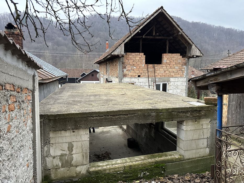 Casă + teren de vânzare – Muereasca de Jos, jud. Vâlcea