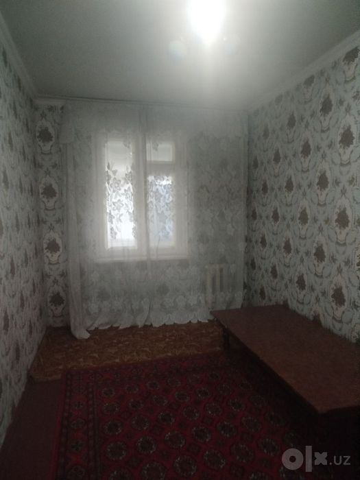 9bozor yonida 2xona 3etaj 2mln