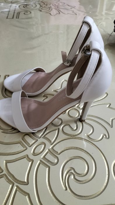 Продам басаножки ..