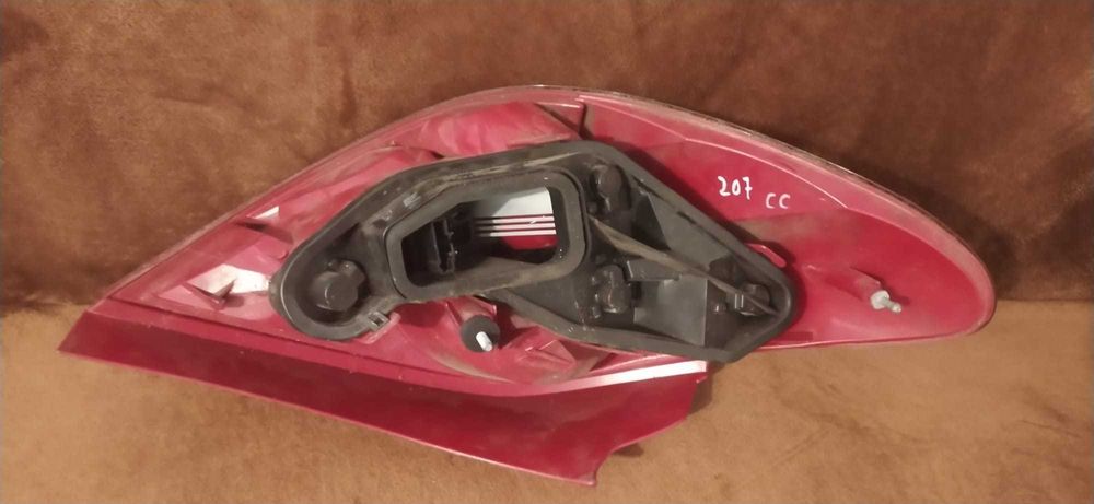 Stop dreapta Peugeot 207 complet