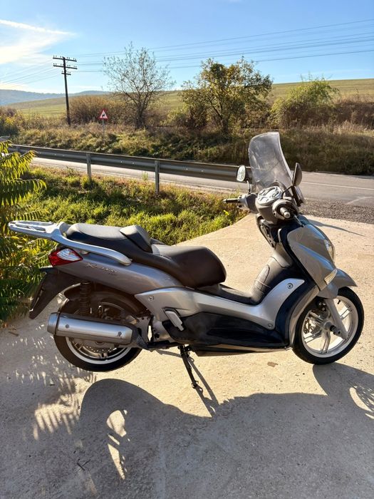 Scuter Yamaha Xcity 125 CC se conduce cu permis B!