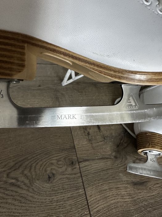 Коньки в хорошем состояние