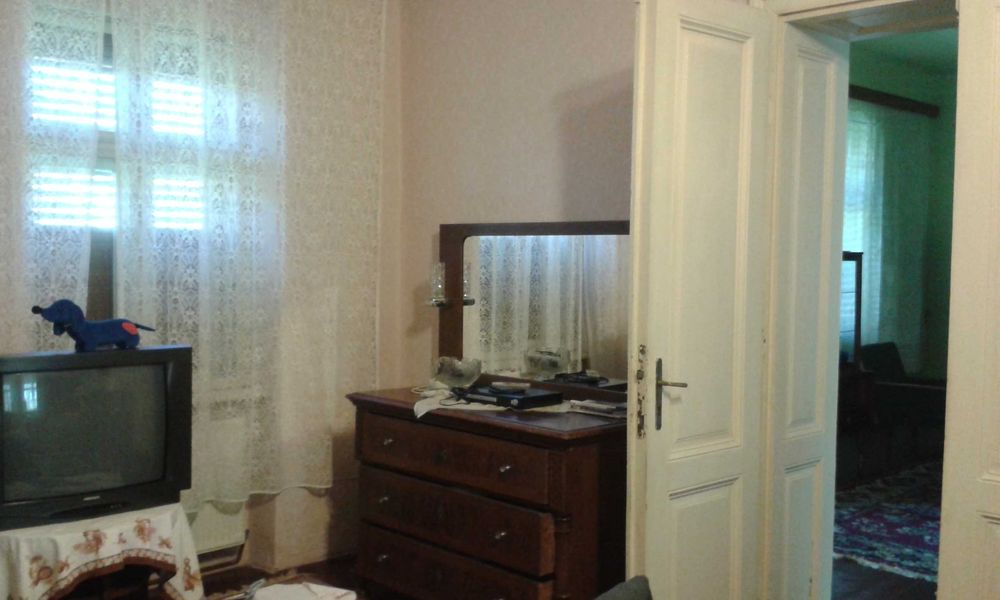 Oglinda 140 x 78 cm, calitate foarte bună, transport Sibiu