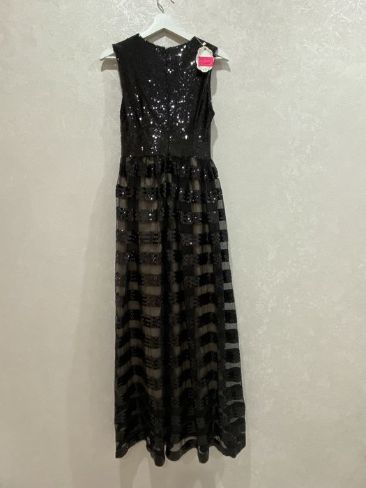 Платье вечернее