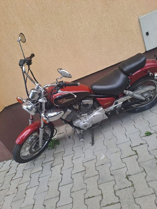 Motocicleta Yamaha Virago