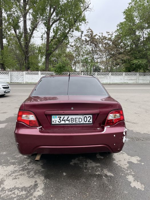 Продам нексия срочно