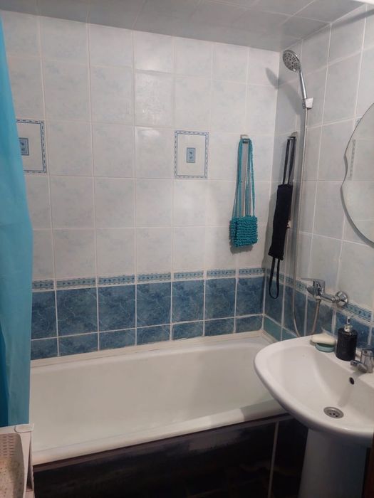 Сдается ПАРНЯМ 2 места на подселение