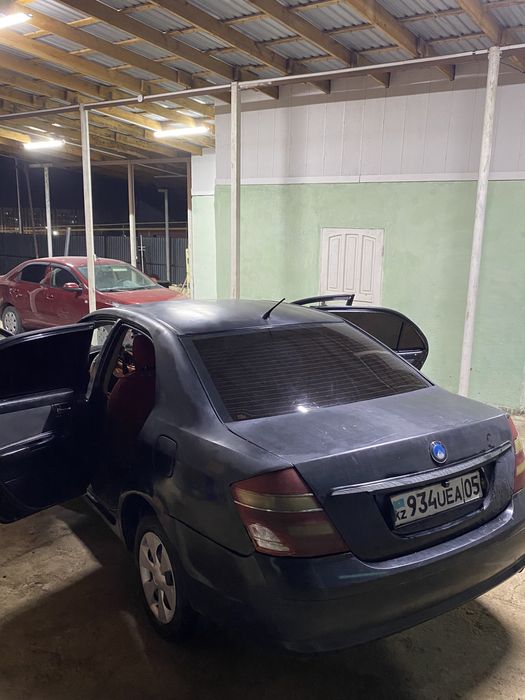 Джили 2013 срочно продам