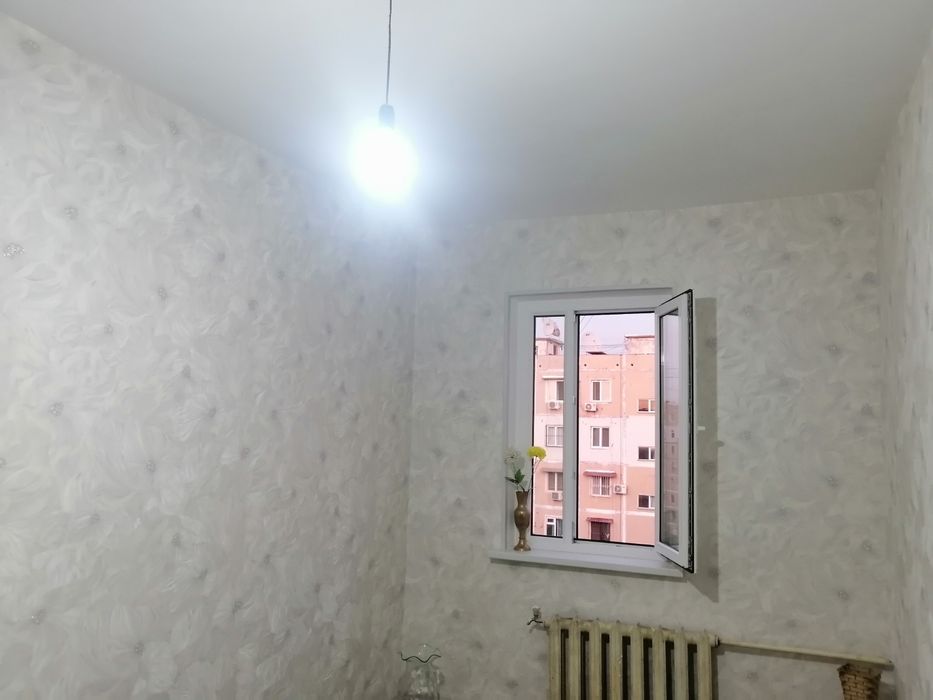 Продаётся 3 комнатная квартира возле паркентского рынка