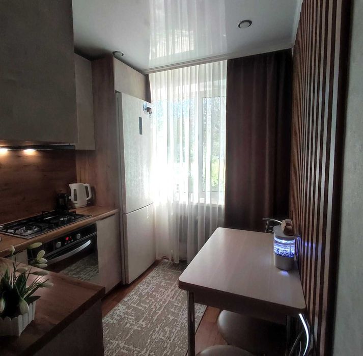 Продаю 3х комн. квартиру на 1 этаже с ремонтом, на 29а квартале.