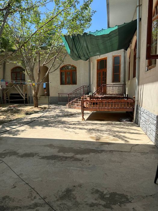 Ko'kterakda 6 sotix uy sotiladi.