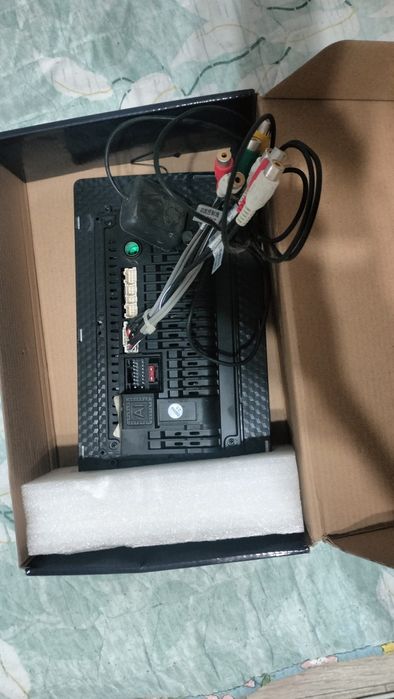 Продам магнитолу