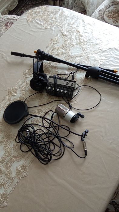 Ovoz yozish uchun komplekt tayyor