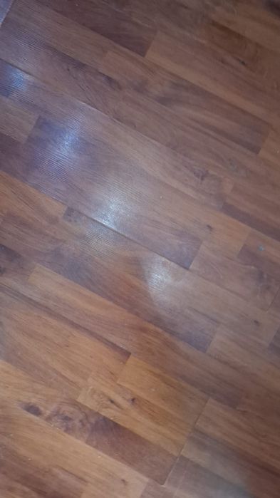 Продаю ламинат бу