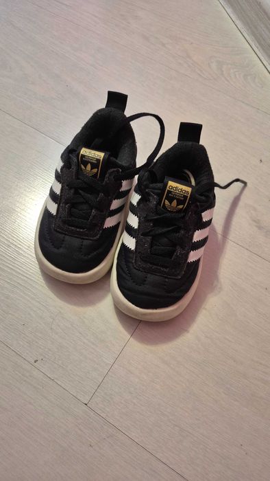 Adidasi unisex copiii