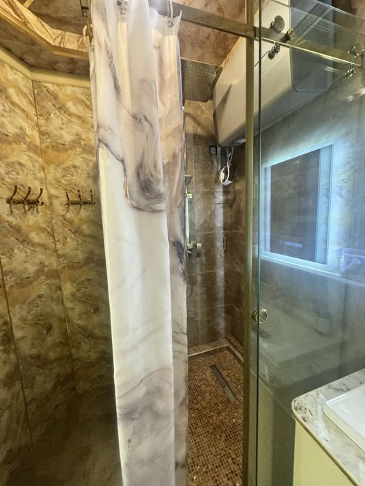 Продаеться 2/2/5 Сергели-2 евроремонт