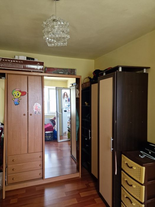 Vand apartament 2 camere central.