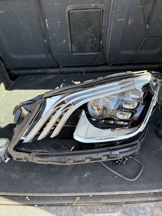 Фар за фейс w222 американски