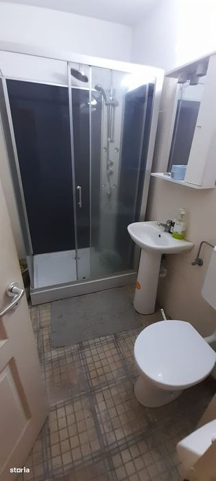 Apartament cu 2 camere, 45 mp, balcon, zona Terra