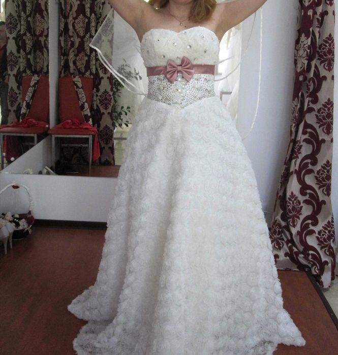 Rochie de mireasa, Iriss Mariaje.