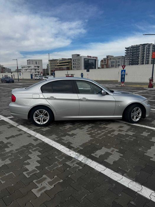 BMW Seria 3 318d