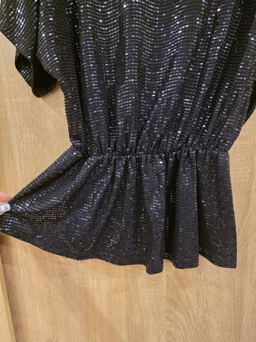 Ефектни нова рокля и две блузии