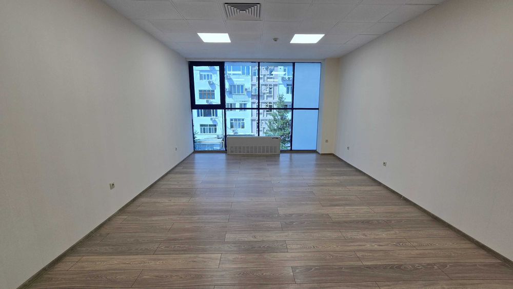 Евро офис в аренду 120кв.м! Бизнес Центр "Grand Trade"!