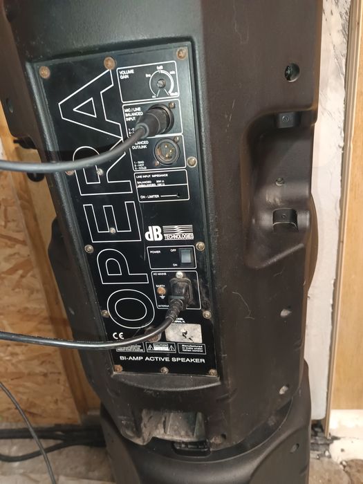 Vând două boxe active