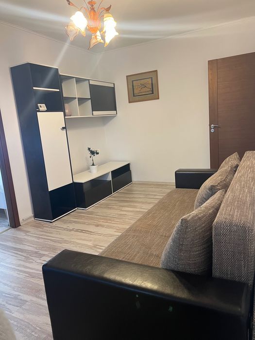 Persoană fizică închiriez ap 3 camere, Et 1, stația Fortuna. A.Vlaicu