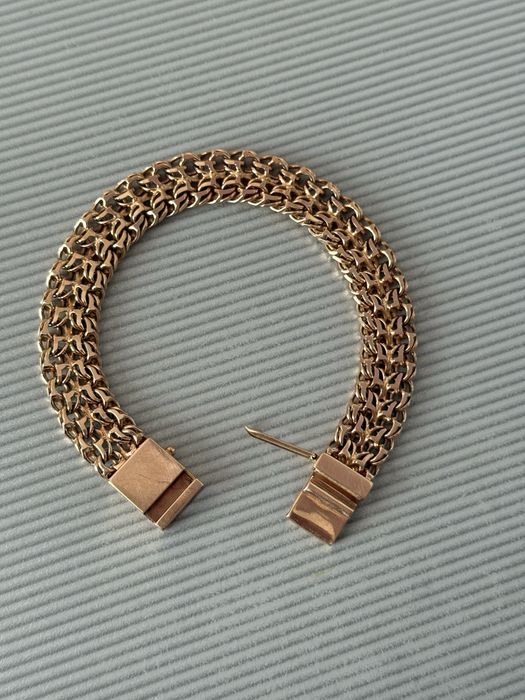 Продам золотой браслет 23 см