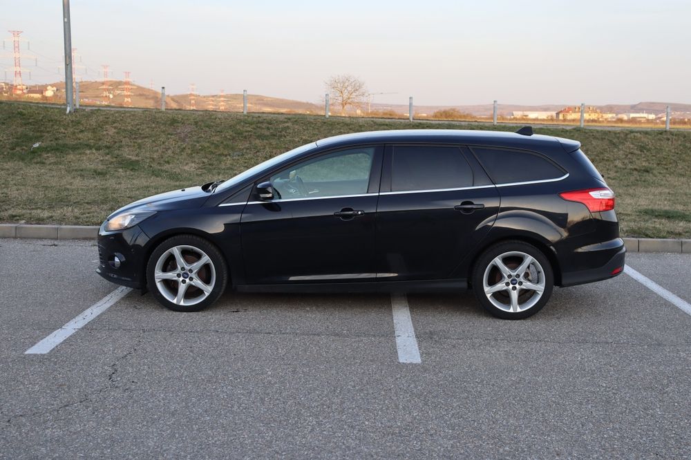 Ford Focus Titanium 2.0d Automat Rate începând de la 550 Ron/luna
