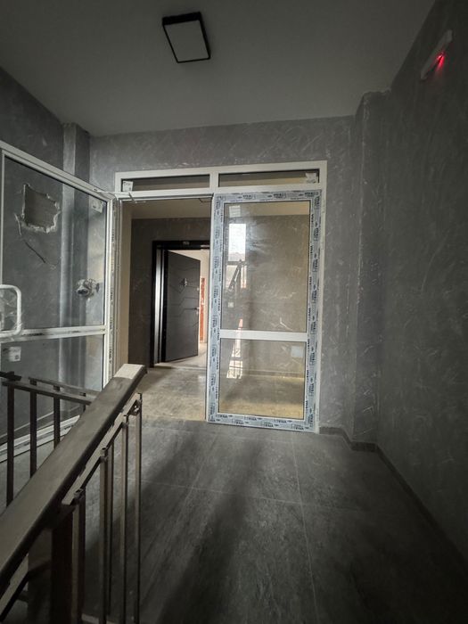 Продава се Двустаен апартамент в Варна, Операта - 76 кв.м за 1487 €/кв.м - Снимка #4