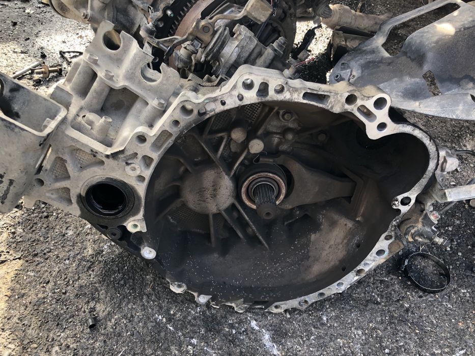 Скоростна кутия за toyota 2.0 d4d 90 к с