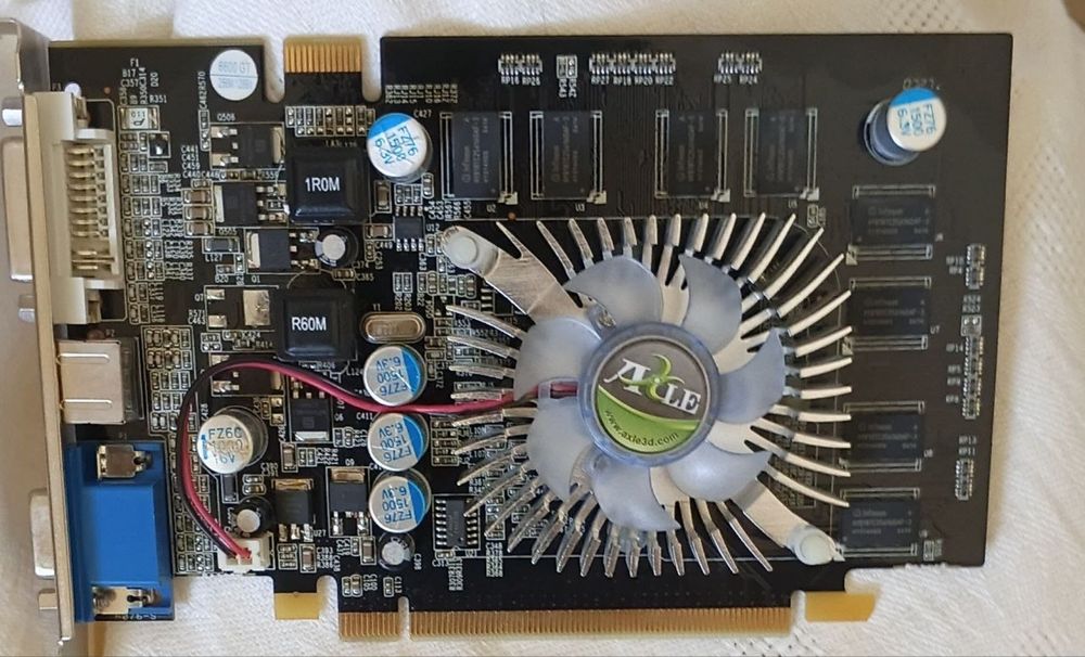 NVIDIA GeForce 6600 GT видео карта